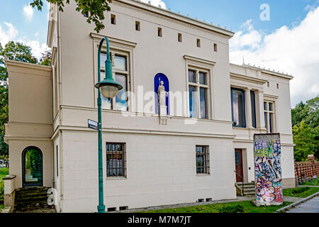 Potsdam (Allemagne) : Villa Schoeningen près du pont Glienicker ; Villa Schöningen an der Glienicker Brücke Banque D'Images