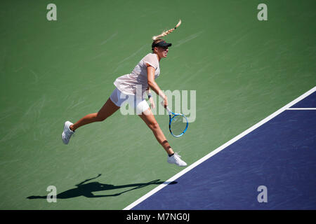 Indian Wells, en Californie, USA. Mar 11, 2018. 11 mars 2018 Amanda Anisimova Petra Kvitova sert contre (CZE) au cours de la BNP Paribas Open à Indian Wells le jardin Tennis à Indian Wells, CA. Charles Baus/CSM Crédit : Cal Sport Media/Alamy Live News Banque D'Images