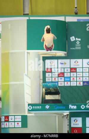 10 mars 2018 - Pékin, Beijing, Chine - Pékin, Chine 10e Mars 2018 : Le tremplin 3m demi-finale de la série mondiale de plongeon de la FINA est tenue à Beijing, le 10 mars 2018. (Crédit Image : © SIPA l'Asie via Zuma sur le fil) Banque D'Images