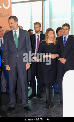 Felipe VI, et les politiciens Susana Diaz et Rafael Catala lors de l'inauguration de la 1 édition de la semaine numérique " Andalousie " à Séville le lundi, 12 mars 2018 Credit : Gtres información más Comuniación sur ligne, S.L./Alamy Live News Banque D'Images