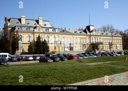 Sofia, Bulgarie - mars 5, 2016 : Vue de l'édification de la National Art Gallery. Le Sofia Palace a été construit en 1882 puis agrandi en 1894-1896 Banque D'Images