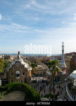 La Casa Del Guarda (la maison du gardien) et Porter's Lodge, le parc Guell, Barcelone, Catalogne, Espagne. Banque D'Images