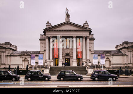 De l'extérieur du musée Tate Britain Millbank, sur Londres Banque D'Images