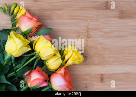 Arrière-plan coloré de fleurs fraîches Banque D'Images