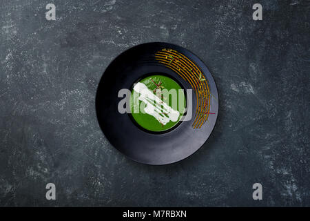 Soupe crème de brocoli Banque D'Images