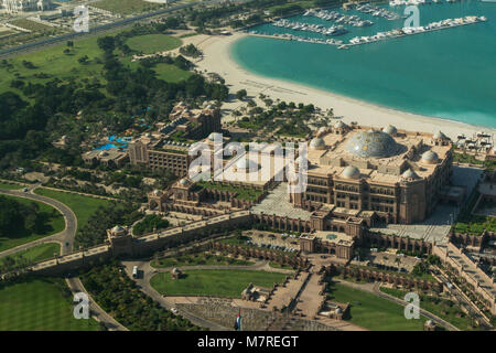 Vue aérienne de l'Emirates Palace Abu Dhabi Banque D'Images