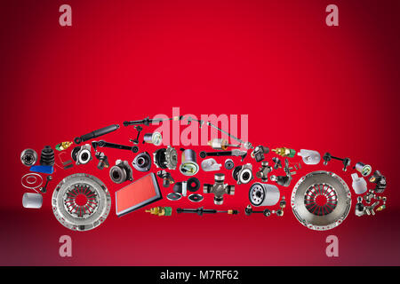 Voiture voyageurs assemblées à partir de pièces automobiles de rechange nouvelle boutique de pièces de rechange. Banque D'Images