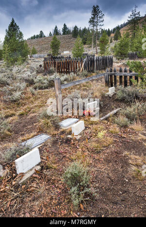 Cimetière Bonanza Bonanza City, ville fantôme, Yankee Fork de la rivière Salmon, Custer Road, Salmon-Challis Aventure Autoroute National Forest, North Carolina, USA Banque D'Images