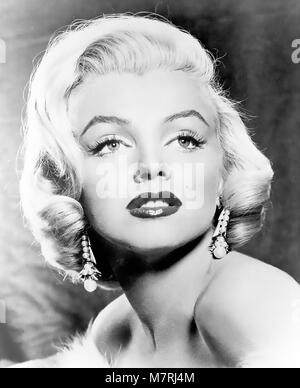 MARILYN MONROE (1926-1962) Actrice américaine en 1953 lors du tournage d'hommes préfèrent les blondes pour 20th Century Fox Banque D'Images