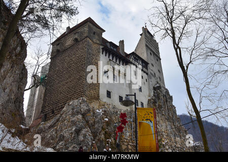 Bran, Roumanie. Le 4 février 2017. Le Château de Bran (Castelul Bran), communément appelé "château de Dracula" Banque D'Images