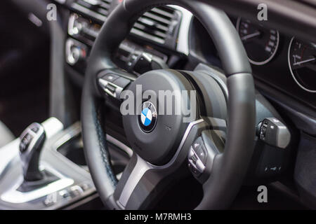 Nonthaburi Thailande -Dec 2, 2017 :- Nouveau Modèle Volant intérieur de la voiture de BMW, au 34e Motor Expo 2017, en Asie en Thaïlande. Banque D'Images