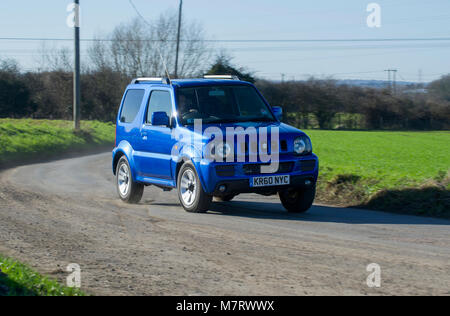 2011 Suzuki Jimny 4x4 petit terrain Banque D'Images