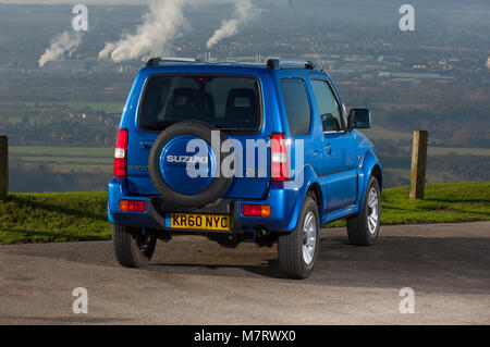 2011 Suzuki Jimny 4x4 petit terrain Banque D'Images