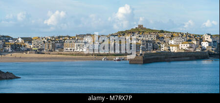 La ville balnéaire de Cornouailles et le port de St Ives en Cornouailles, Angleterre, RU Banque D'Images