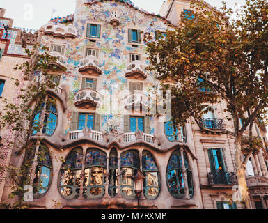 Barcelone, Espagne - 4 octobre 2014 : vue extérieure création de Gaudi Casa Batlo interne. Le bâtiment qui est aujourd'hui la Casa Batllo a été construit en 1877 par Antoni Ga Banque D'Images