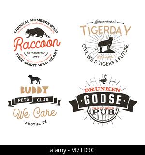 Wild Animal Set de badges et grand air insignes de l'activité. Retro illustration de badges des animaux. Camping typographiques style. Stock Vector Logos d'animaux sauvages avec effet typographique. Pub, étiquettes cafe Illustration de Vecteur