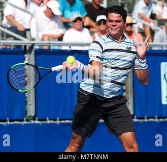 20 février 2018 : Milos Raonic, du Canada, de frappe un coup droit contre Taro Daniel, depuis le Japon, au cours de l'Open ATP de Delray Beach 2018 Tournoi de tennis professionnel, joué au stade de Delray Beach & Tennis Center à Delray Beach, Florida, USA. Milos Raonic a remporté 6-1, 7-5. Mario Houben/CSM Banque D'Images