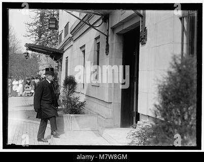 Une photo de Santiago Aldunate, ambassadeur du Chili, assistant aux funérailles de Robert Lansing, secrétaire d'État américain de 1915 à 1920. Banque D'Images