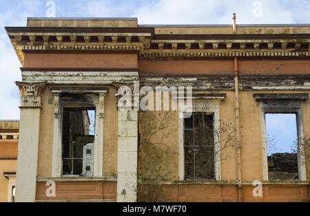 Les ruines du célèbre palais de Crumlin Road à Belfast en Irlande du Nord qui est en attente de réaménagement dans un hôtel moderne de 160 chambres Banque D'Images