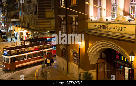 Marché de l'Ouest et tramway, Sheung Wan, Hong Kong, Chine Banque D'Images