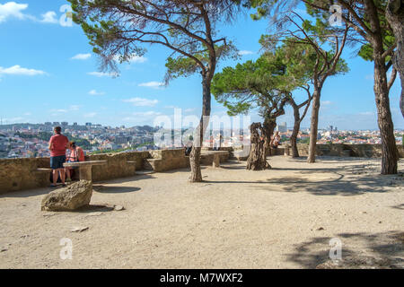 Vue depuis le Castelo de Sao Jorge sur Lisbonne, Portugal. Banque D'Images