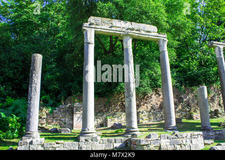 WINDSOR, Royaume-Uni -28th May 2016 Ruiins : à partir de la ville romaine de Leptis Magna est sur l'affichage pour les touristes au Windsor Great Park à Windsor. Banque D'Images