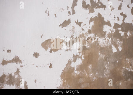 Vieux 12.2005 sécheresse sombre et mur de plâtre blanc texture background Banque D'Images