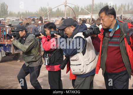 Au grand marché du dimanche de Kashgar, Xinjiang, Chine Banque D'Images