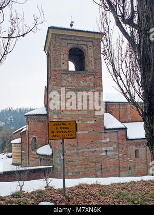 Albugnano (ASTI), Piémont, Italie.Santa Maria di Vezzolano église romane Banque D'Images