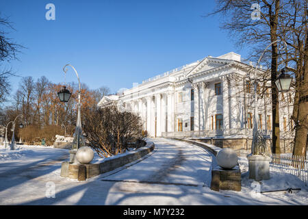 Sur l'Île Elagin Elagin Palace en hiver, Saint Petersburg, Russie Banque D'Images