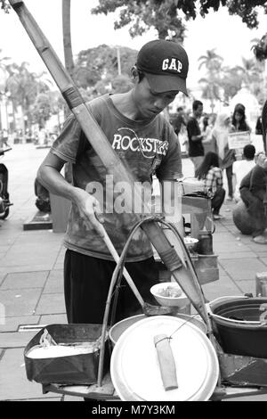 Soto Mif Stall  Jakarta's Street Food Vendor Banque D'Images