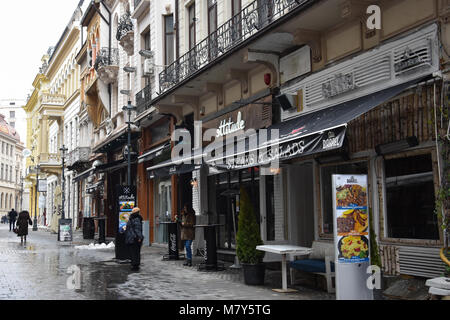 Bucarest, Roumanie. Le 5 février 2017. Vue sur une rue piétonne à Bucarest. Vieille ville Banque D'Images