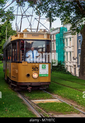 Tram Vintage à Rotterdam, Hollande méridionale, Pays-Bas Banque D'Images