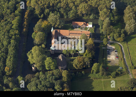 Vue aérienne, château, Château, Bladenhorst Castrop-Rauxel, Ruhr, Rhénanie du Nord-Westphalie, Allemagne, Europe, les oiseaux-lunettes de vue, vue aérienne, l'AERI Banque D'Images