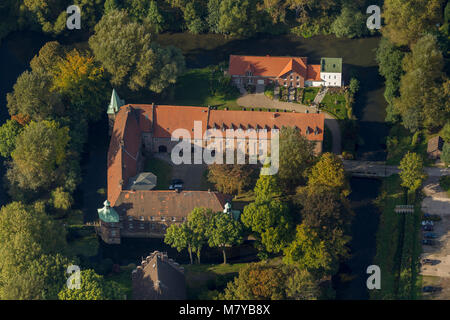 Vue aérienne, château, Château, Bladenhorst Castrop-Rauxel, Ruhr, Rhénanie du Nord-Westphalie, Allemagne, Europe, les oiseaux-lunettes de vue, vue aérienne, l'AERI Banque D'Images