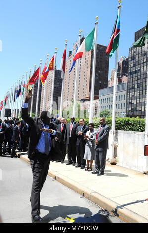 Le drapeau Cérémonie marquant l'admission de la République du Soudan du Sud comme le 193ème membre de l'Organisation des Nations Unies. La ville de New York. Le 14 juillet 2011. Crédit : Dennis Van Tine/MediaPunch Banque D'Images