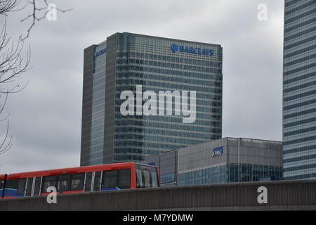 Siège social de la banque Barclays Canary Wharf Londres Royaume-Uni Banque D'Images