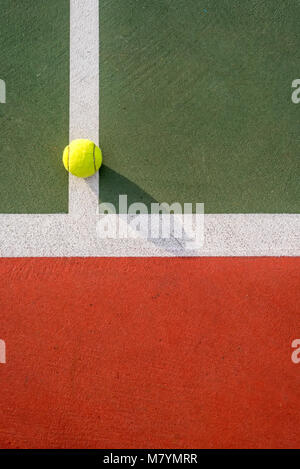 Close up d'un court de tennis et des lignes et peint. Banque D'Images