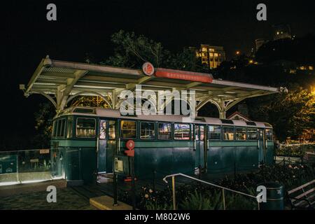 14 mars 2018 - Hong Kong, Hong Kong, Chine - Hong Kong, Chine du 14e Mars 2018 : University of Victoria Harbour à Hong Kong, Chine.Victoria Harbour est un port de relief naturel situé entre l'île de Hong Kong et de Kowloon à Hong Kong. Le port est profond, des eaux abritées et emplacement stratégique sur la mer de Chine du Sud ont joué un rôle déterminant dans l'établissement de Hong Kong comme une colonie britannique et son développement ultérieur comme un centre commercial. (Crédit Image : © SIPA l'Asie via Zuma sur le fil) Banque D'Images