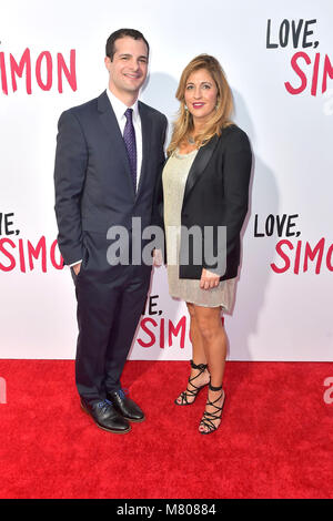 Los Angeles, Californie. 13 mars, 2018. Shabazian Pouya et invités présents à la 'Love, Simon' projection spéciale au centre commercial Westfield Century City le 13 mars 2018 à Los Angeles, Californie. Credit : Geisler-Fotopress/Alamy Live News Banque D'Images