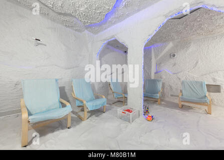 Moscou - Avril 2015 : l'intérieur de la grotte de sel Galo 'Plus' l'halo-thérapie (thérapie) Banque D'Images