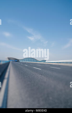 L'autoroute,route de l'aéroport Banque D'Images