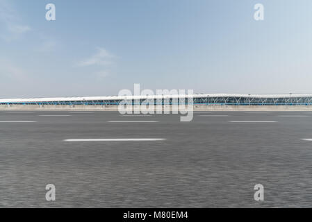 L'autoroute,route de l'aéroport Banque D'Images