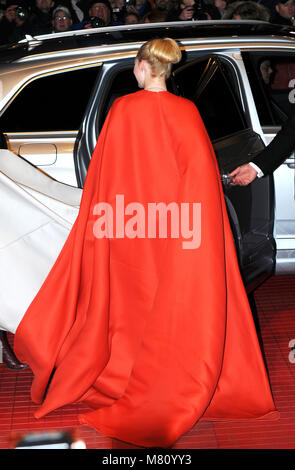 15 février 2018 - Berlin Elle Fanning arrivant à l'Isle of Dogs Tapis Rouge au cours de la Berlinale 2018 Banque D'Images