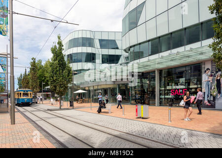 Tour de ville en tramway sur High Street, Christchurch, Canterbury, Nouvelle-Zélande Banque D'Images