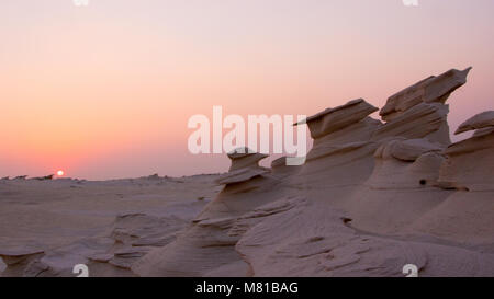 Les dunes fossiles au coucher du soleil, Abu Dhabi, UAE Banque D'Images