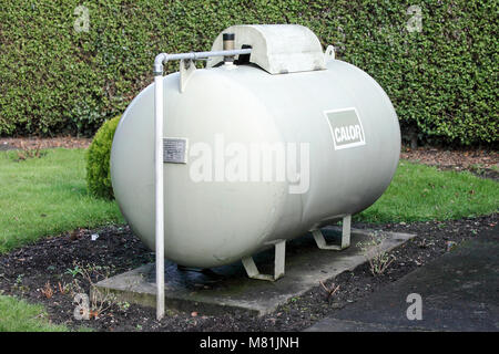 Ici, chez les photographes, se trouve un réservoir à gaz au calor, situé dans son jardin à Shropshire. Banque D'Images