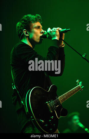 Allemagne, Berlin - 12 mars 2018. Le chanteur et compositeur allemand Tim Kamrad effectue un concert live de Mercedes-Benz Arena de Berlin. (Photo crédit : Gonzales Photo - Sandra Duerkop). Banque D'Images