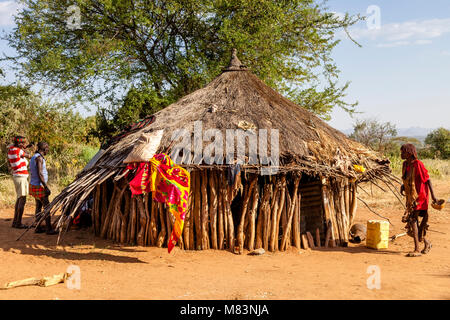 Une maison typique dans un village tribal de Hamar, Dimeka, vallée de l'Omo, Ethiopie Banque D'Images