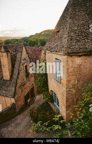 Les rues étroites de Beynac et Cazenac en Dordogne France. Banque D'Images